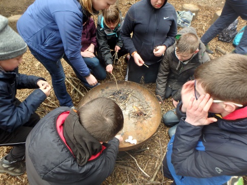 Green guardians groups learn the art of bushcraft